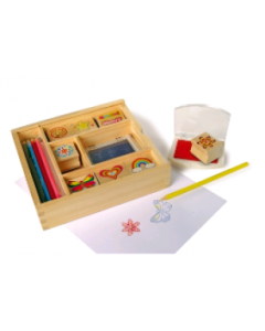 Lesene štampiljke v škatli