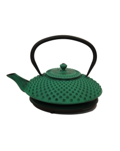 Emajlirani čajnik iz litega železa; zelen s pokrovom, cedilom in podstavkom 1L
