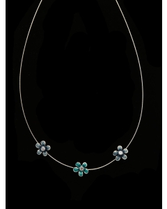 Ogrlica z majhnimi rožicami