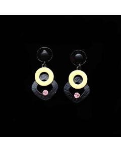 Uhani rumen krog in črn kvadrat SHAGWEAR