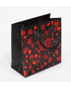 Darilna vrečka s srčki