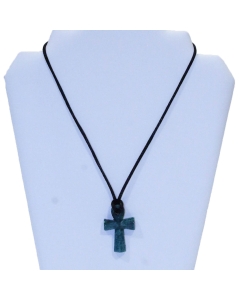 Obesek križ na vrvici iz naravnega kamna Mahovni Ahat ali Kristal narave