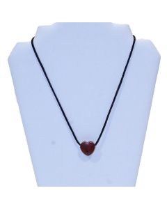 Obesek srce na vrvici iz naravnega kamna Rdeči jaspis