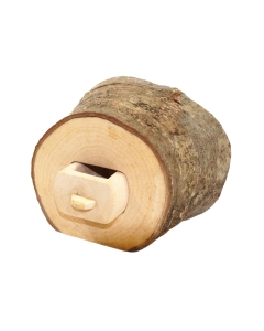 Škatlica v pravem surovem deblu s predalčkom