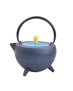 Emajlirani čajnik iz litega železa; moder s pokrovom in cedilom 1L