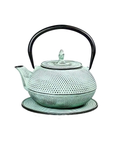 Emajlirani čajnik iz litega železa; temno bel s črnimi vzorci - s pokrovom, cedilom in podstavkom 1,2L