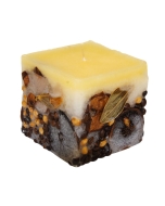 Rumena kvadratna sveča 9*9*9 cm, sveča s citrusi, kavo, cimetom dim.