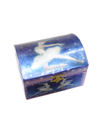 Pravokotna lesena glasbena skrinjica za nakit s plesočo baletko.