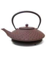 Emajlirani čajnik iz litega železa; rjav s pokrovom, cedilom in podstavkom 1 l